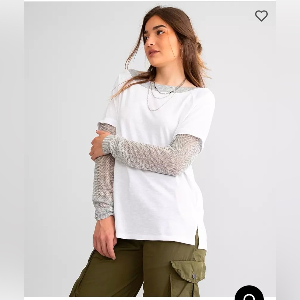 🆕Women’s Metallic Trim Oversized Top. Size Large.NWT